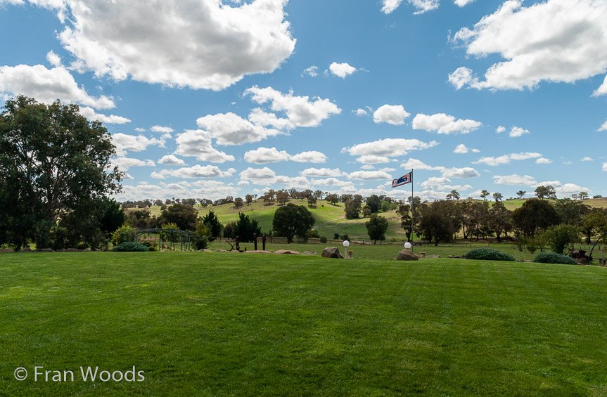 <b>Turner's garden, Lachlan Valley Way</b>