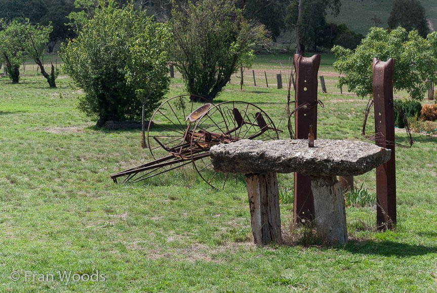 <b>Turner's garden, Lachlan Valley Way</b>
