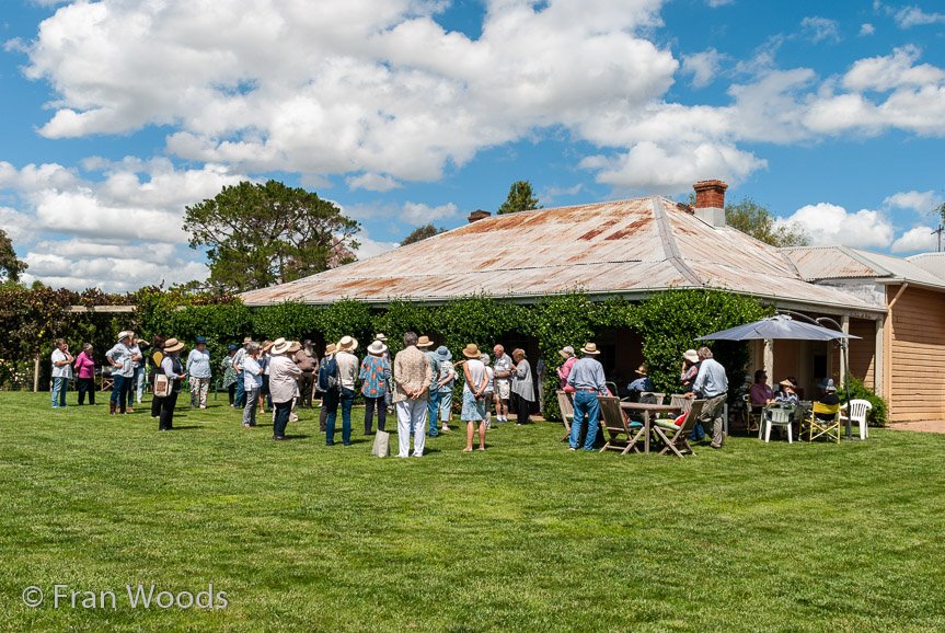 <b>Turner's garden, Lachlan Valley Way</b>