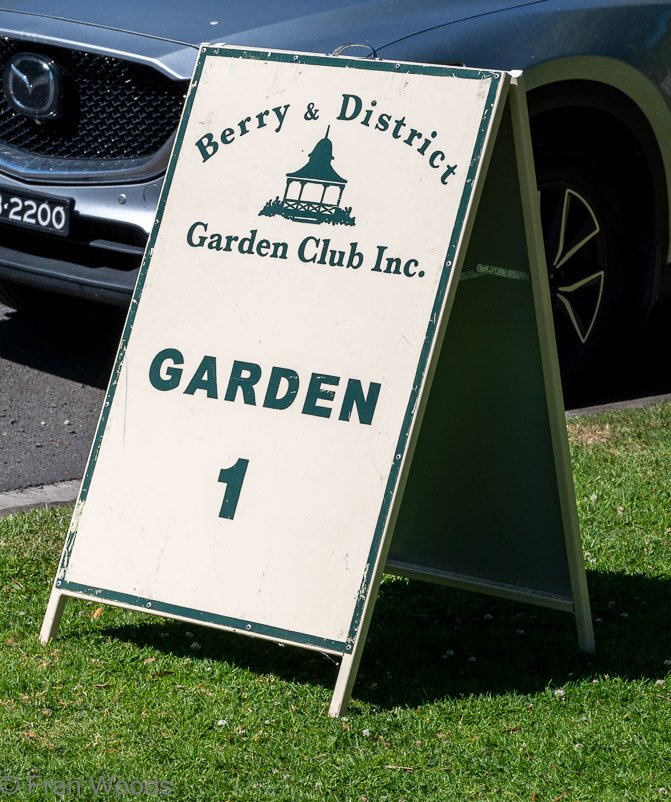 Garden 1 sign